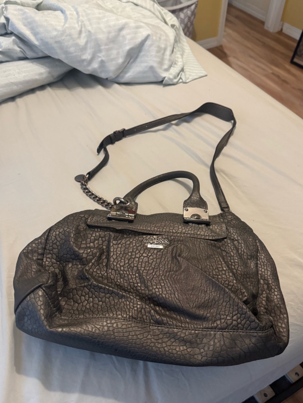 GUESS Textured Pebbled Shoulder Bag in Dark Goldish grey colour